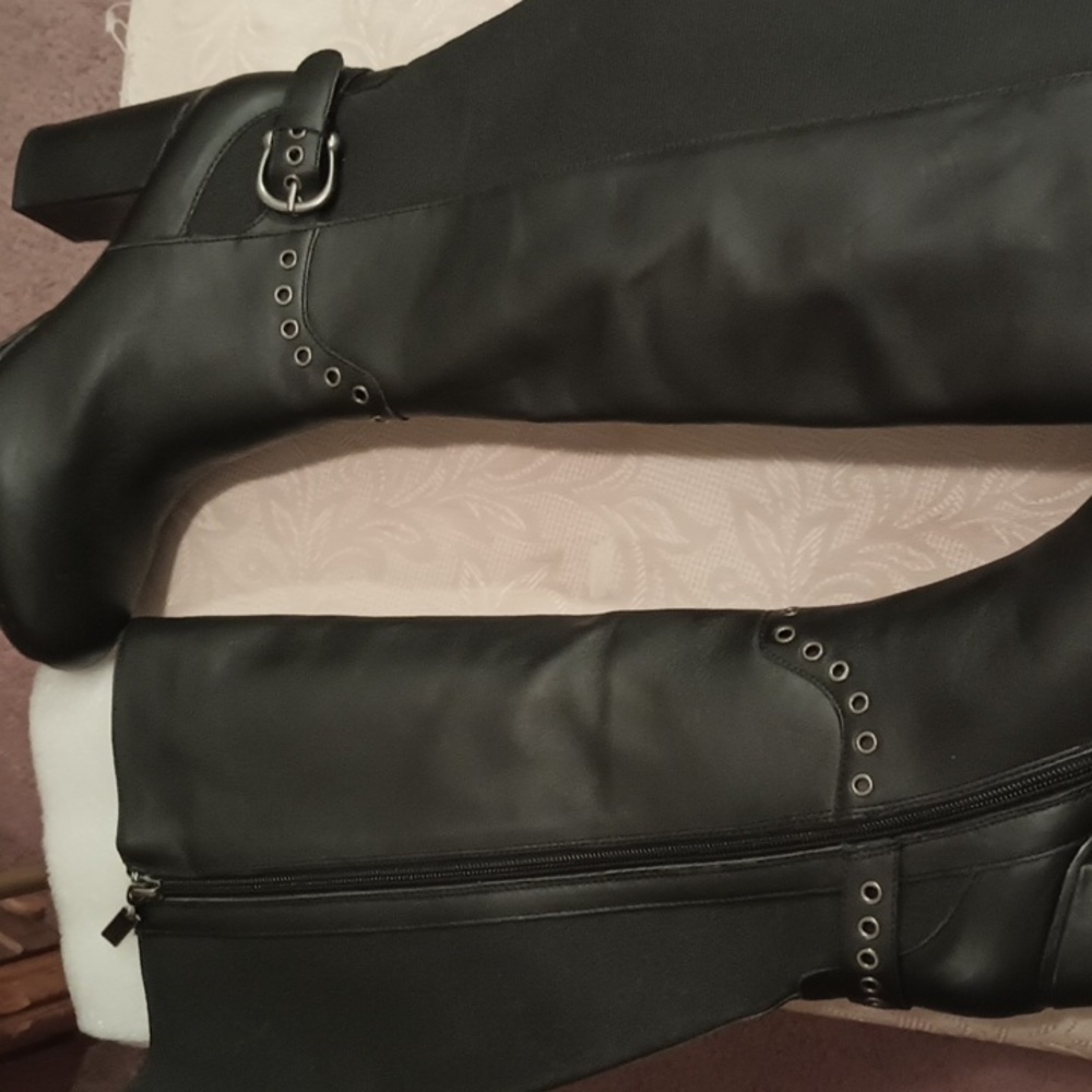 Brand new boot with tag no box size 9W. - Picture 3 of 9
